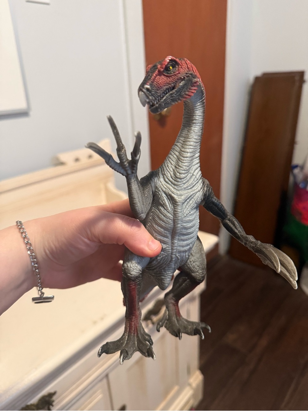 Schleich Therizinosaurus 8" Dinosaur Figure 15003 model toy